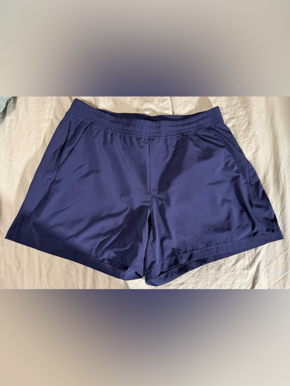 EUC Lululemon Pace Breaker Short 5” LL Night Sea